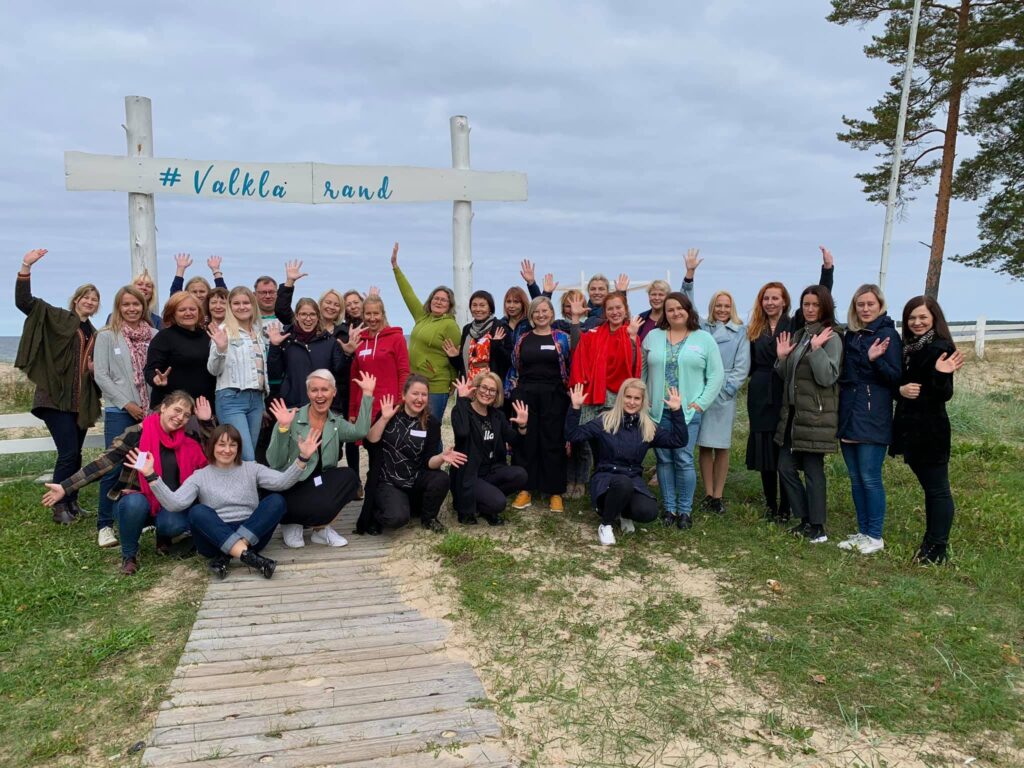 ESTLi veebinõustajad ja liikmed koolitusel, 2021